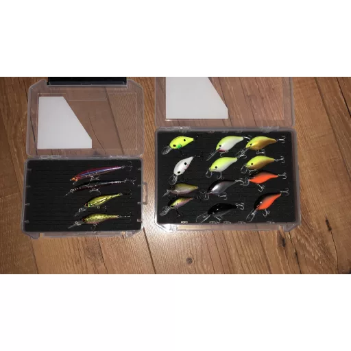 Meiho SLIT FORM CASE 3020NS jigfej és műcsali tartó 255 × 190 × 28 mm műcsalis doboz