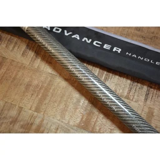Carp Expert Advancer 200 cm 2 részes teleszkópos merítőnyél