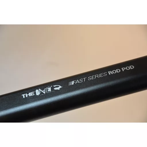 The One Fast Series 3 botos rod pod