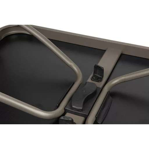 Fox XL Bivvy szerelékes asztal