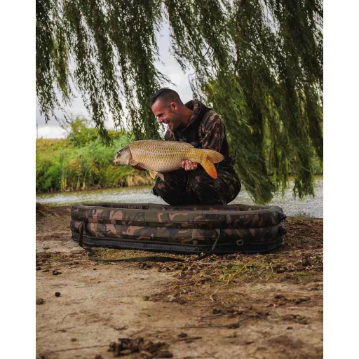 Fox Carpmaster Air Mat 132 × 74 cm felfújható pontymatrac