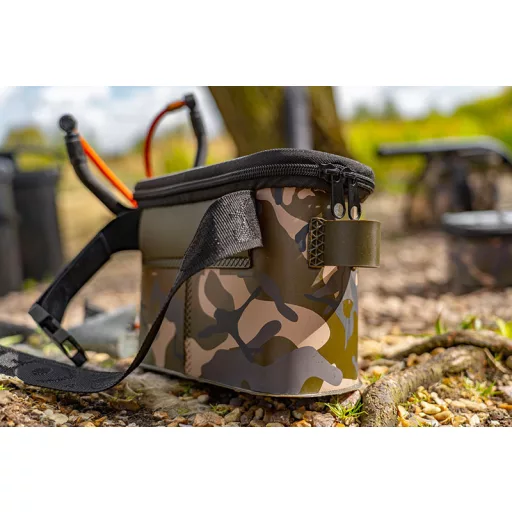Fox Aquos Camolite large 8 l csalizó övtáska