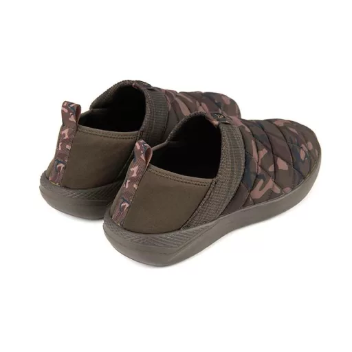 Fox Bivvy bélelt terepmintás papucs 43