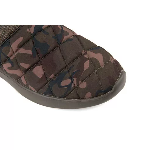 Fox Bivvy bélelt terepmintás papucs 46