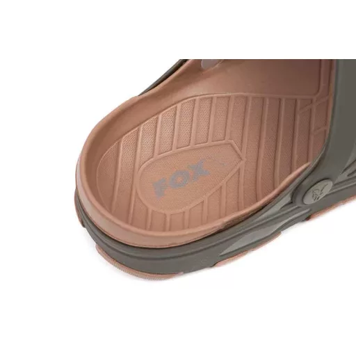 Fox khaki 45 papucs