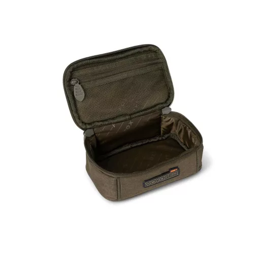 Fox Voyager Medium szerelékes táska 22 × 8 × 13 cm