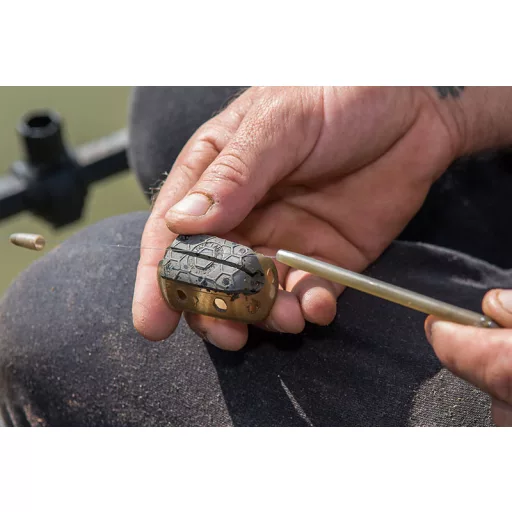 Matrix Inline Maggot Feeder csontikosár M 40 g áttetsző khaki