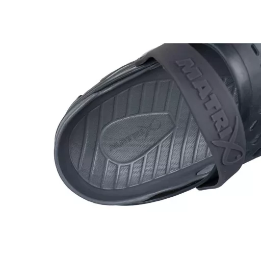 Matrix 42 papucs