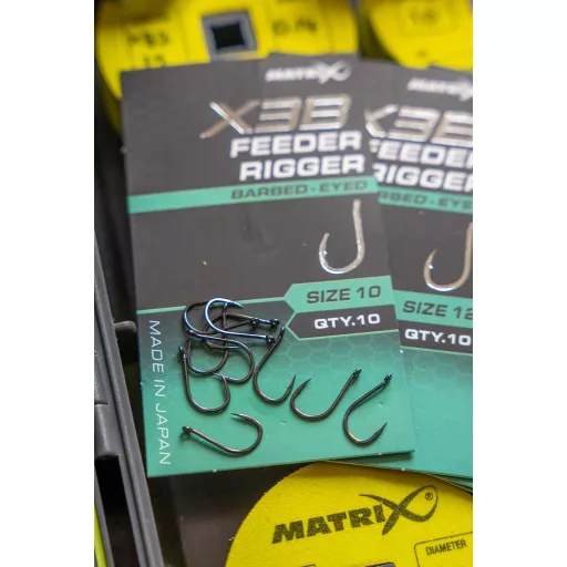 Matrix X3B feeder Rigger 16-os füles szakállas horog