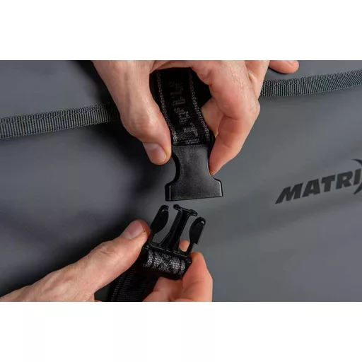 Matrix Aquos Ultra párnázott horgásztáska