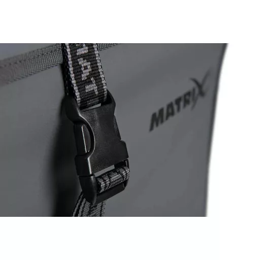 Matrix Aquos Ultra párnázott horgásztáska