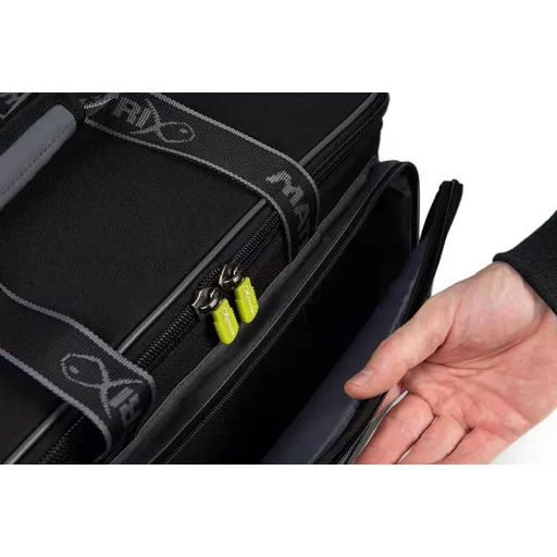 Matrix Aquos Ultra Bait hőszigetelt hűtőtáska 48 × 32 × 30 cm