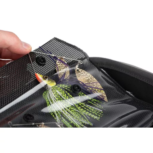 Fox Rage terepszínű Voyager merevfalú spinnerbait-tartó táska 21 × 16 cm