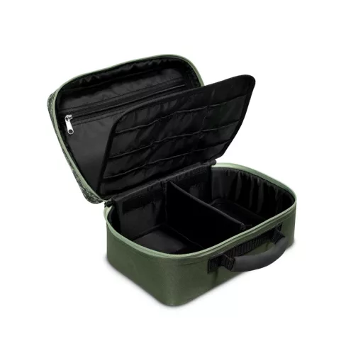 Delphin Tackle Space C2 g párnázott terepszínű (zöld) szerelékes táska 30 × 20 × 14 cm