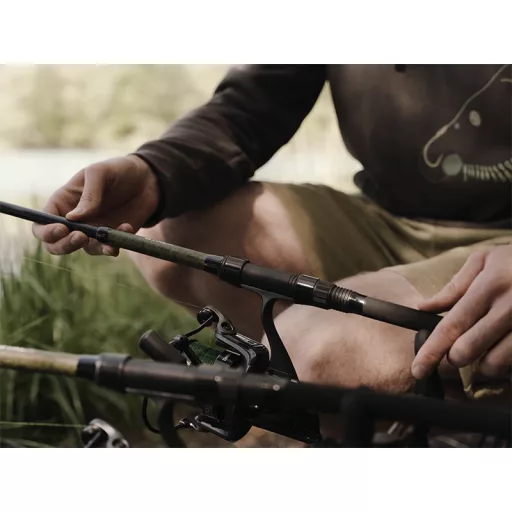 Delphin STALX TeleFIX 300 cm 3 lb 2 részes pontyozó horgászbot