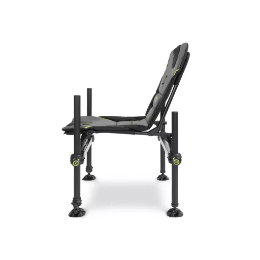 Delphin Reaxe feeder horgászszék kb. 150 kg