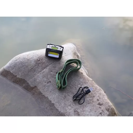 Delphin MONOX 3W 120lm 1500mAh 6 × 4,5 × 3,8 cm fejlámpa
