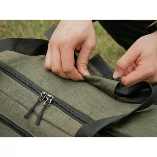 Delphin Wasabi CarryBIG fekete/zöld horgásztáska 62 × 24 × 30 cm