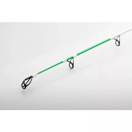 MADCAT White Clonk Teaser 210 cm 150–200 g harcsázó horgászbot