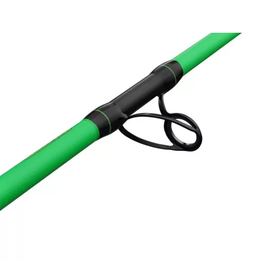 MADCAT Uv Series Deluxe 320 cm 100–250 g 2 részes harcsázó horgászbot