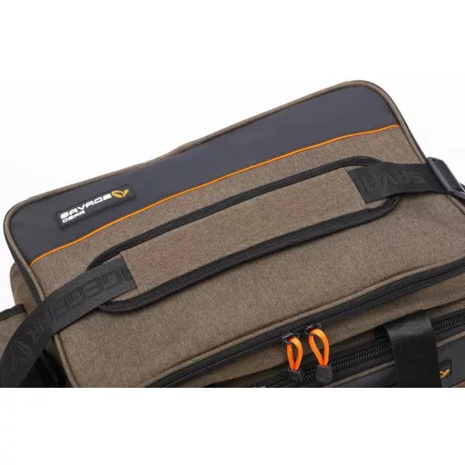 Savage Gear SPC L 6 dobozzal 31 l pergetőtáska 35 × 50 × 25 cm