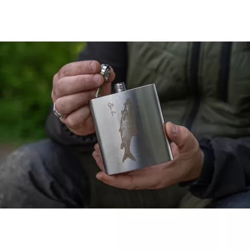Korum Classic Barbel laposüveg 7 oz