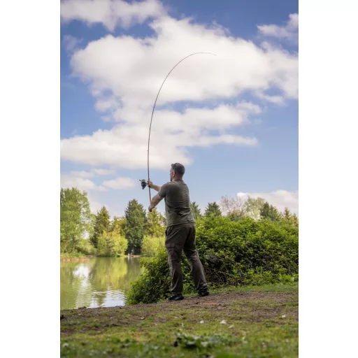 Korum Classic Avon 360 cm 20–90 g 2 részes pontyozó horgászbot