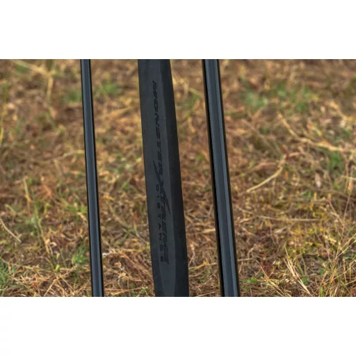 Preston Monster Xtreme Distance Feeder 450 cm 220 g 3 részes feeder horgászbot