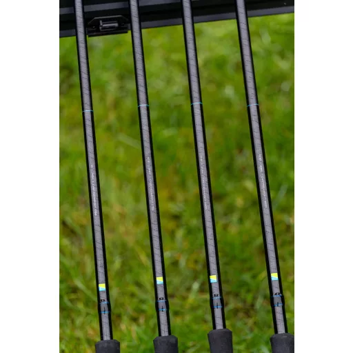 Preston Monster XTR Pro 400 cm 200 g 3 részes feeder horgászbot