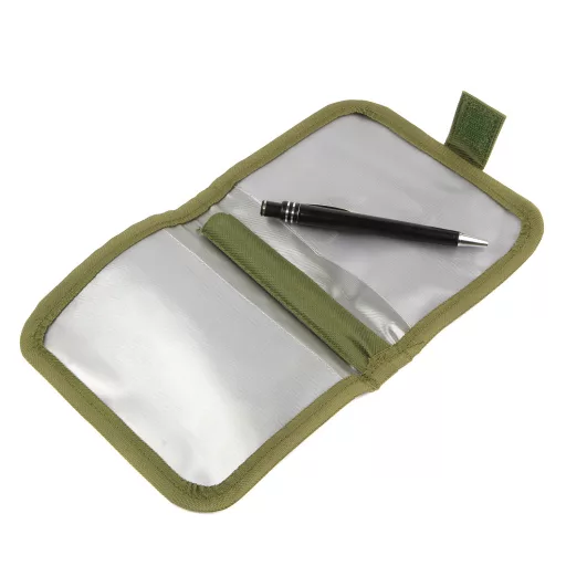 Carp Academy toll igazolványtartó 14 × 17 cm