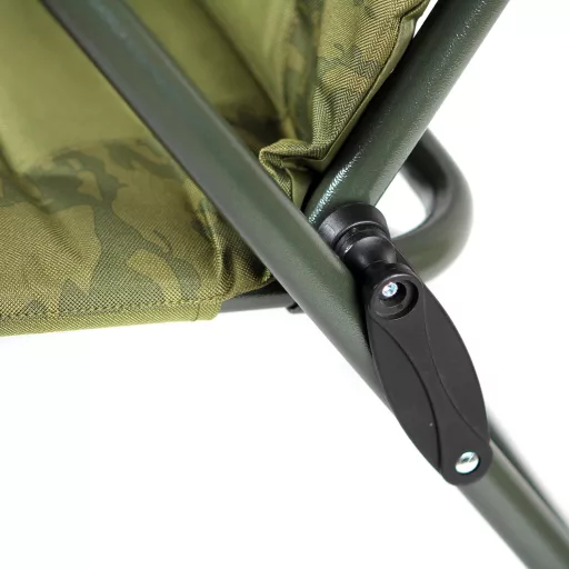Carp Academy Deluxxe Camo horgászfotel max 130 kg