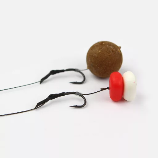 Carp Academy Line Aliger Teflon 4-es 25 cm fekete szakállas előkötött horog 2 db/csomag