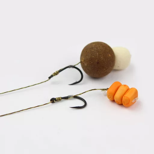 Carp Academy Basic Special 2-es 25 cm fekete szakállas előkötött horog 2 db/csomag