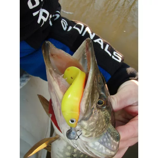 Nevis Shad Japanese piros 9 cm 6,56 g 3 db/csomag twister